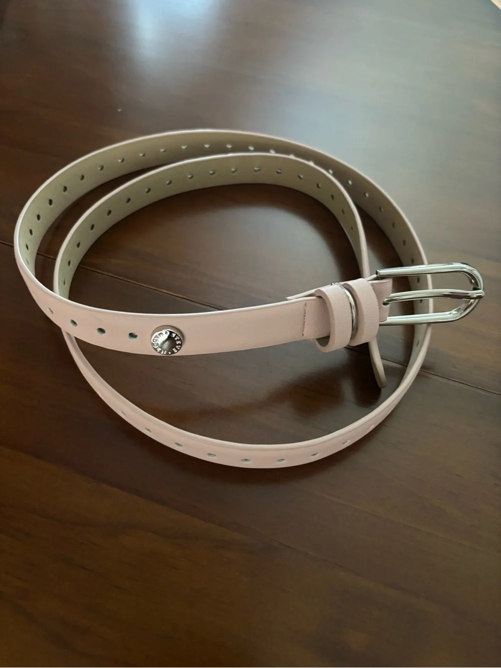 Steve Madden Classic Women's Slim Leather Belt in Light Pink Silver Buckle 42”L